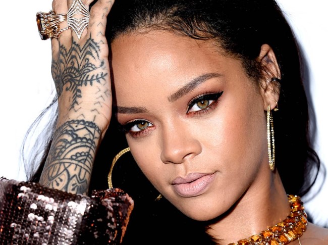 Rihanna i jej tatuaże na prawej ręce